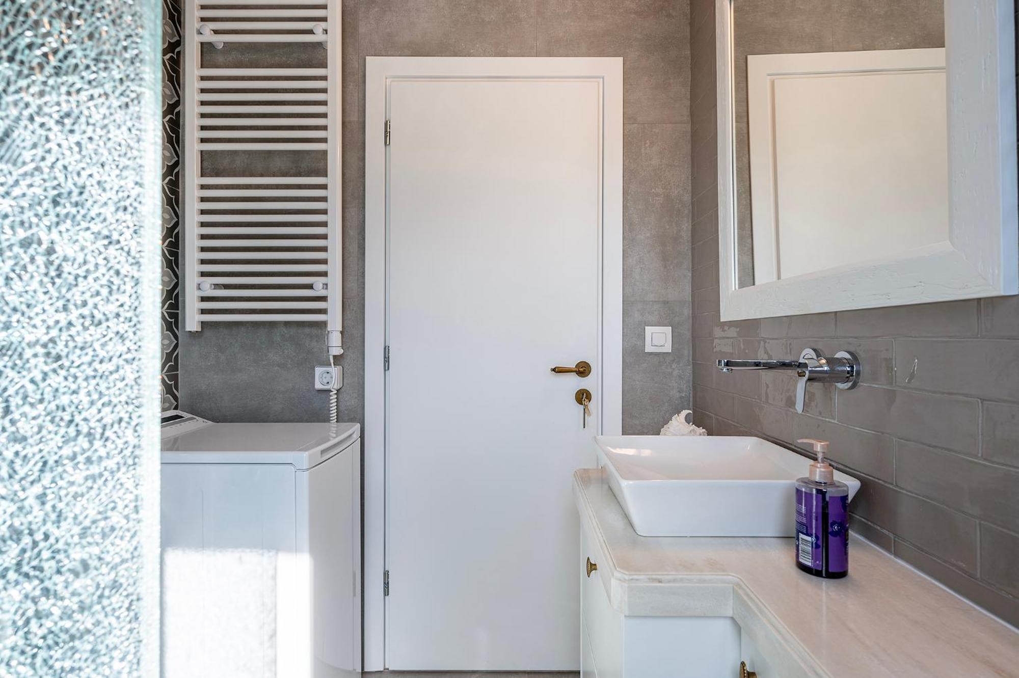 Olive Haven-3br-private Parking-balcony *